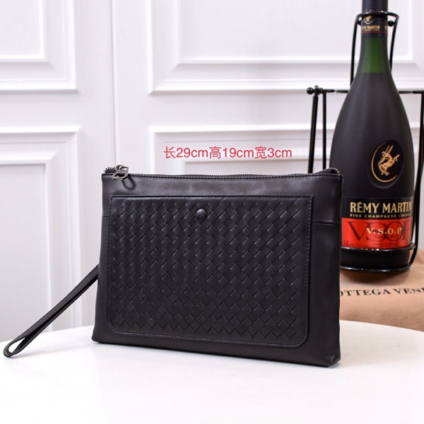 ボッテガヴェネタバッグ背面デザイン